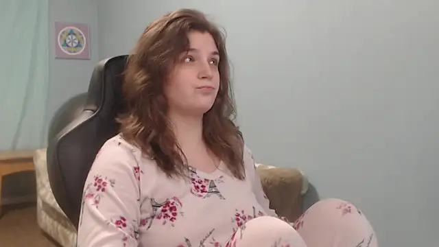 Snapshot of TreeJeanne chatting on March 14, 2025, 8:53 am TreeJeanne online show from March 14, 2025, 8:53 am