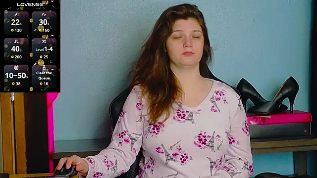 Snapshot of TreeJeanne chatting on October 31, 2025, 3:02 pm TreeJeanne online show from October 31, 2025, 3:02 pm