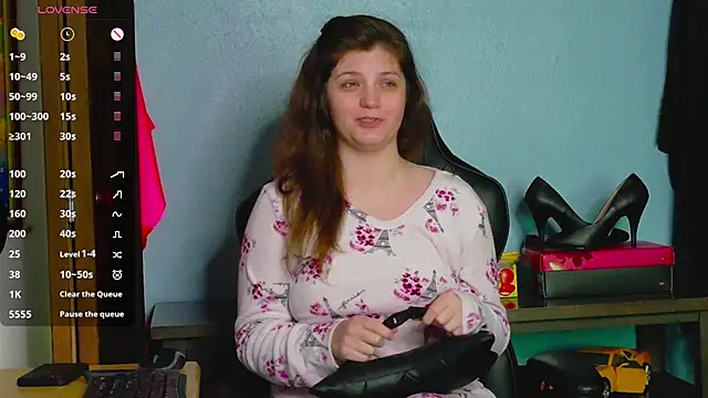 Snapshot of TreeJeanne chatting on November 4, 2025, 2:54 am TreeJeanne online show from November 4, 2025, 2:54 am