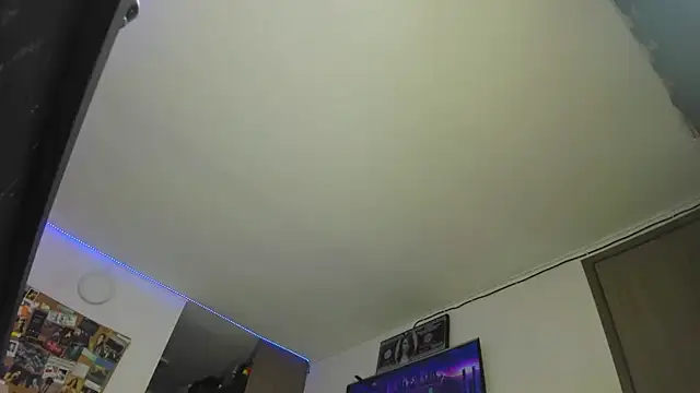 Snapshot of charlie_hotxxx chatting on January 23, 2025, 1:41 am charlie hotxxx online show from January 23, 2025, 1:41 am