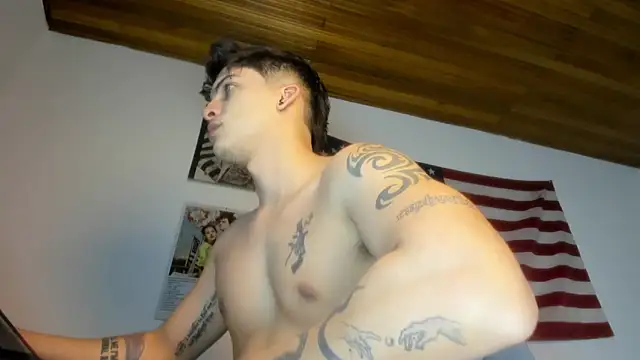 Snapshot of charlie_hotxxx chatting on October 31, 2025, 12:44 am charlie hotxxx online show from October 31, 2025, 12:44 am