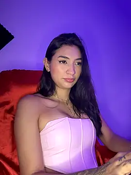 Snapshot of _Aura- chatting on September 28, 2025, 2:28 am Aura- online show from September 28, 2025, 2:28 am