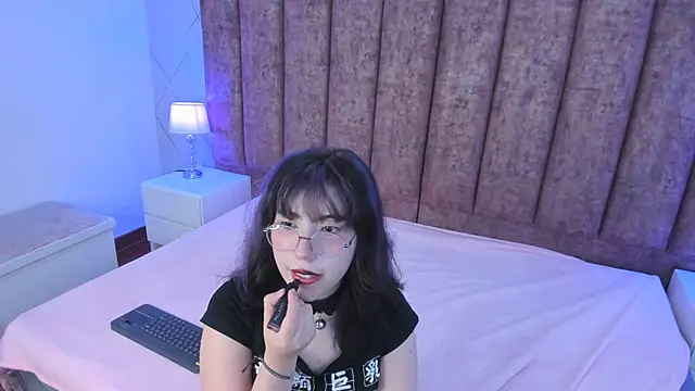 Purplee Baby online show from January 2, 2025, 10:44 pm