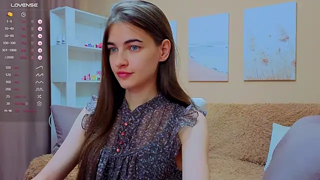 Snapshot of AstoriyaNight chatting on September 9, 2025, 10:26 am AstoriyaNight online show from September 9, 2025, 10:26 am