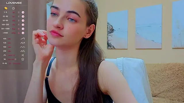 Snapshot of AstoriyaNight chatting on October 11, 2025, 4:16 pm AstoriyaNight online show from October 11, 2025, 4:16 pm