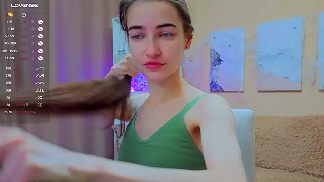 Snapshot of AstoriyaNight chatting on November 6, 2025, 4:57 am AstoriyaNight online show from November 6, 2025, 4:57 am