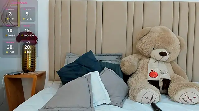 Snapshot of izadii chatting on October 24, 2025, 6:59 pm izadii online show from October 24, 2025, 6:59 pm