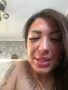 Snapshot of RuslanaXX chatting on February 3, 2026, 8:19 am RuslanaXX online show from February 3, 2026, 8:19 am