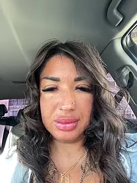 Snapshot of RuslanaXX chatting on February 20, 2026, 7:10 am RuslanaXX online show from February 20, 2026, 7:10 am