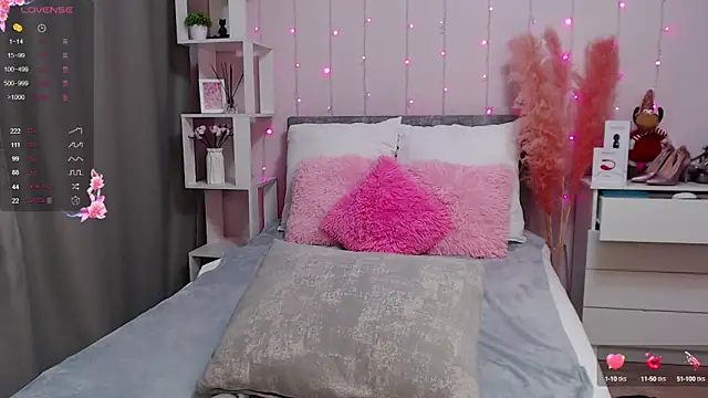 PornoGirlX online show from January 15, 2025, 7:05 am