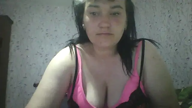 HollyLaBerry online show from June 14, 2026, 5:53 am