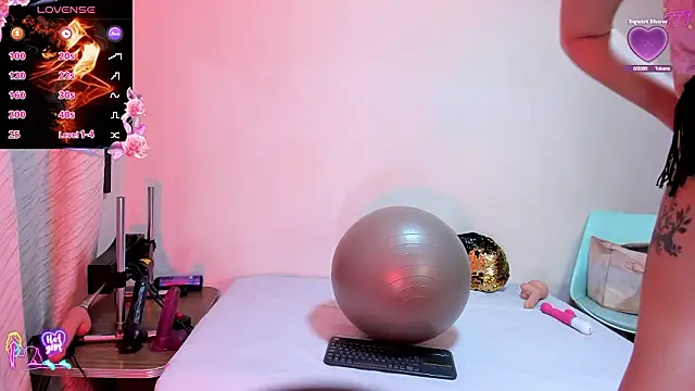 cleopatraa online show from January 19, 2026, 1:59 pm