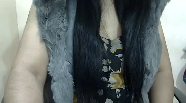 Naughty-Jiya online show from January 24, 2025, 1:14 pm