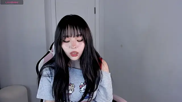 Snapshot of hee_young11 chatting on September 26, 2025, 10:03 pm hee young11 online show from September 26, 2025, 10:03 pm