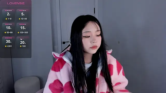 Snapshot of hee_young11 chatting on October 2, 2025, 9:55 pm hee young11 online show from October 2, 2025, 9:55 pm