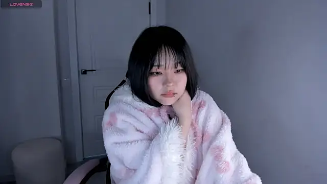 Snapshot of hee_young11 chatting on November 6, 2025, 1:28 am hee young11 online show from November 6, 2025, 1:28 am