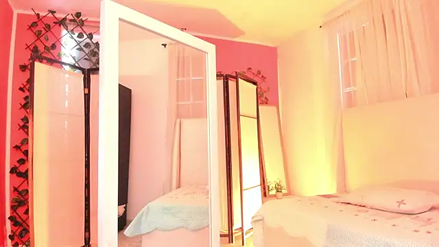 your khloe online show from October 22, 2025, 12:38 pm