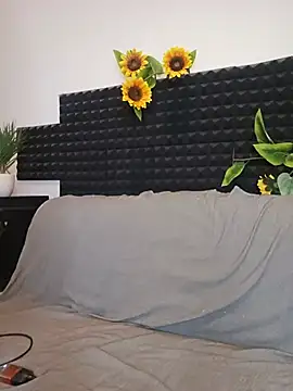 Stefania PT online show from June 18, 2026, 7:41 am