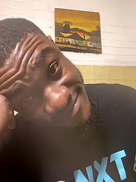 Snapshot of Pinepool21 chatting on October 31, 2025, 12:44 am Pinepool21 online show from October 31, 2025, 12:44 am