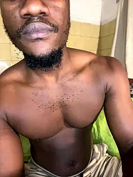 Snapshot of Pinepool21 chatting on November 18, 2025, 11:15 pm Pinepool21 online show from November 18, 2025, 11:15 pm