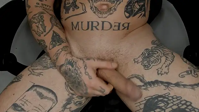 Snapshot of layneinchains chatting on December 7, 2024, 12:41 am layneinchains online show from December 7, 2024, 12:41 am