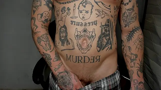 Snapshot of layneinchains chatting on December 30, 2024, 11:17 pm layneinchains online show from December 30, 2024, 11:17 pm