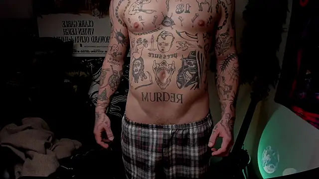 Snapshot of layneinchains chatting on February 1, 2025, 12:07 am layneinchains online show from February 1, 2025, 12:07 am