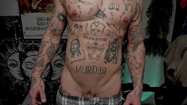 Snapshot of layneinchains chatting on February 24, 2025, 12:05 pm layneinchains online show from February 24, 2025, 12:05 pm