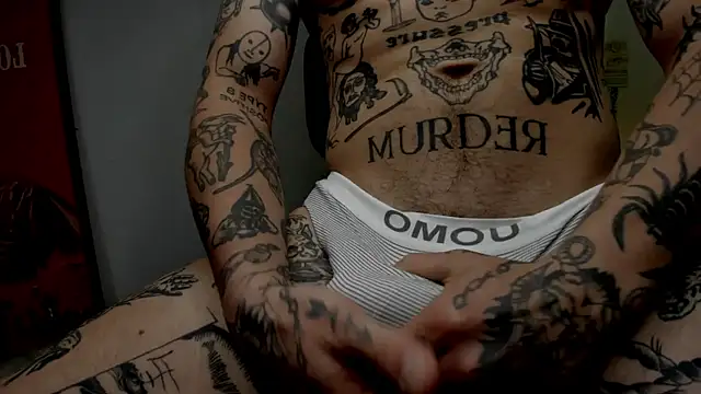 Snapshot of layneinchains chatting on October 4, 2025, 11:08 am layneinchains online show from October 4, 2025, 11:08 am