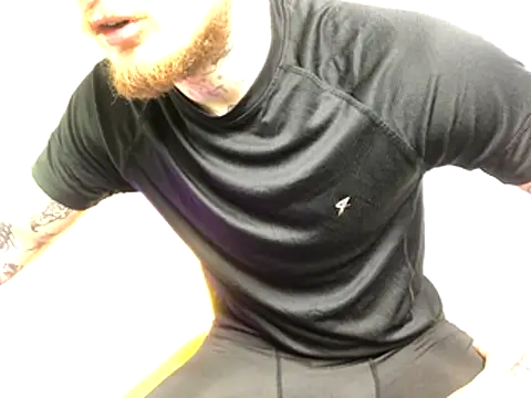 Snapshot of layneinchains chatting on November 5, 2025, 9:09 am layneinchains online show from November 5, 2025, 9:09 am