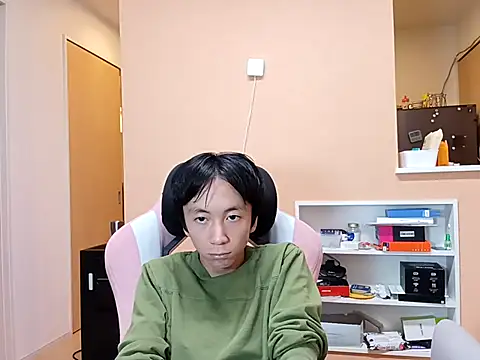 Snapshot of freeeeeessssss111 chatting on October 20, 2025, 6:36 am freeeeeessssss111 online show from October 20, 2025, 6:36 am