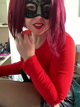 Snapshot of la_petite_prunette69 chatting on January 24, 2025, 9:17 am la petite prunette69 online show from January 24, 2025, 9:17 am