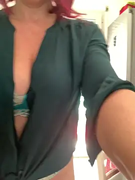 Snapshot of la_petite_prunette69 chatting on March 10, 2025, 12:59 pm la petite prunette69 online show from March 10, 2025, 12:59 pm