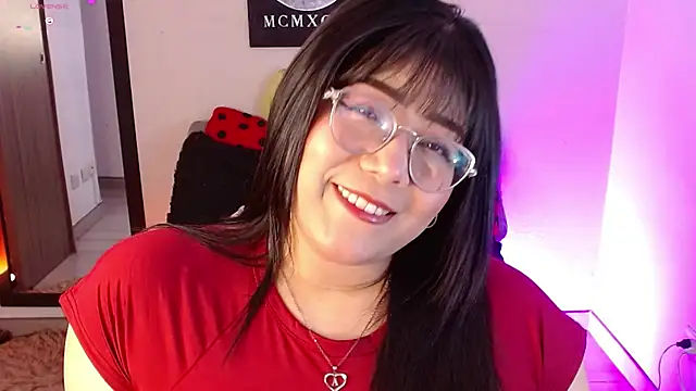 Snapshot of AlexaKimm chatting on May 1, 2026, 10:20 am AlexaKimm online show from May 1, 2026, 10:20 am