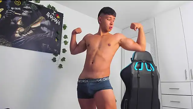 Snapshot of Bray_Kevin chatting on February 19, 2025, 12:03 am Bray Kevin online show from February 19, 2025, 12:03 am