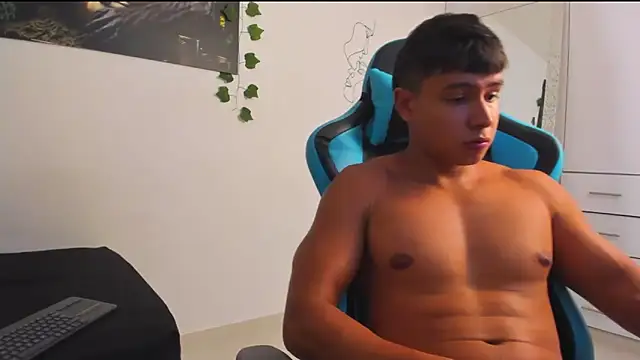 Snapshot of Bray_Kevin chatting on March 2, 2025, 10:59 pm Bray Kevin online show from March 2, 2025, 10:59 pm