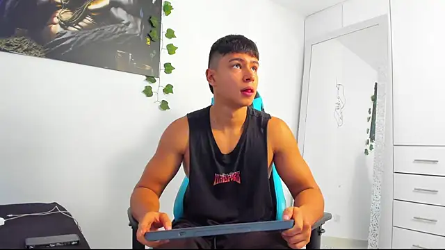 Snapshot of Bray_Kevin chatting on March 11, 2025, 3:45 pm Bray Kevin online show from March 11, 2025, 3:45 pm