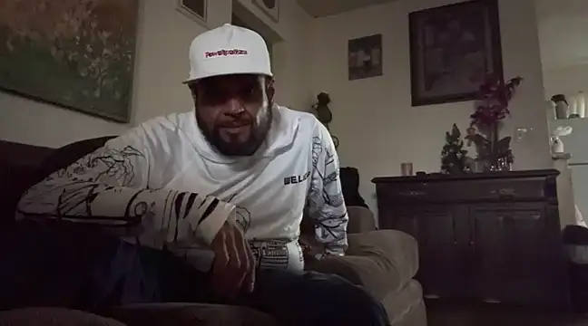 Snapshot of MrDickUdown24_7 chatting on February 9, 2025, 1:11 am MrDickUdown24 7 online show from February 9, 2025, 1:11 am