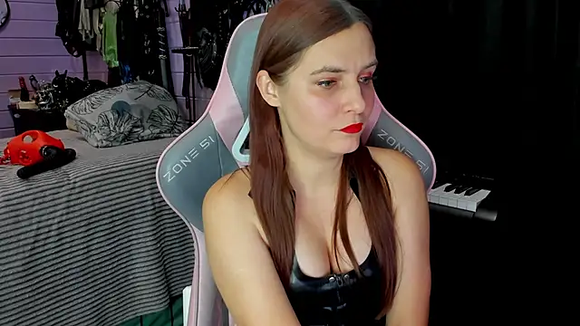 Snapshot of Stroynyash chatting on December 5, 2025, 6:26 pm Stroynyash online show from December 5, 2025, 6:26 pm