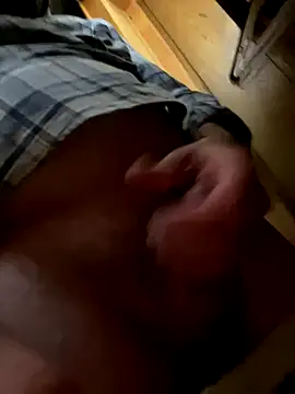 Snapshot of Helmut1971 chatting on October 25, 2025, 12:18 am Helmut1971 online show from October 25, 2025, 12:18 am