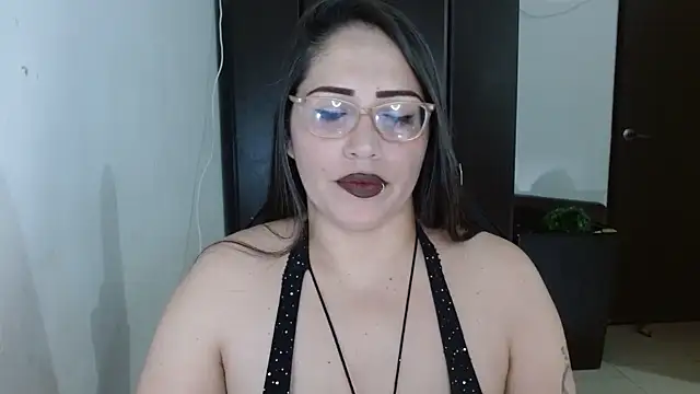 natashasmithe online show from November 23, 2025, 2:00 am