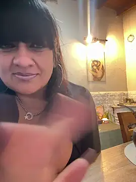 Sensualmente333 online show from June 3, 2026, 11:57 am