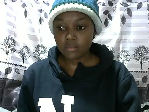 Snapshot of Sweet_kelsiey chatting on February 7, 2025, 9:04 pm Sweet kelsiey online show from February 7, 2025, 9:04 pm