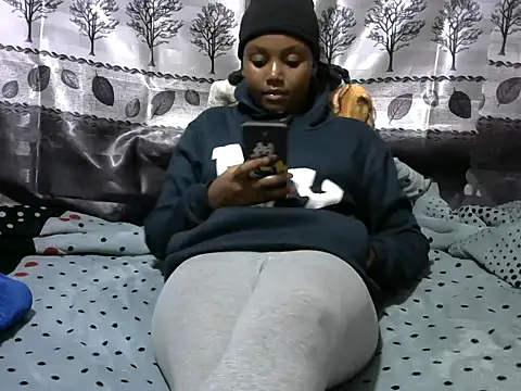 Snapshot of Sweet_kelsiey chatting on February 25, 2025, 9:02 pm Sweet kelsiey online show from February 25, 2025, 9:02 pm