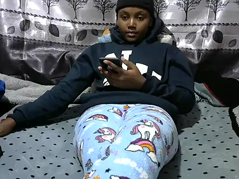 Snapshot of Sweet_kelsiey chatting on February 28, 2025, 9:23 pm Sweet kelsiey online show from February 28, 2025, 9:23 pm