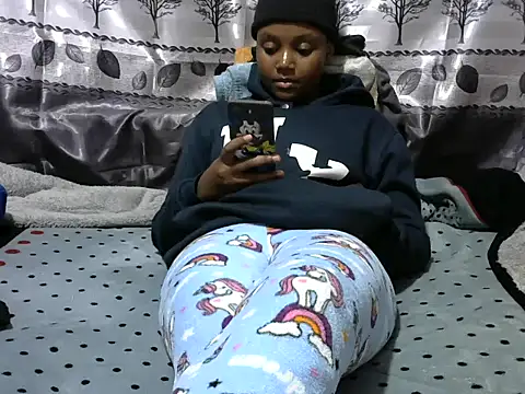 Snapshot of Sweet_kelsiey chatting on March 1, 2025, 12:28 am Sweet kelsiey online show from March 1, 2025, 12:28 am