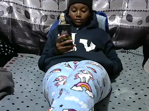 Snapshot of Sweet_kelsiey chatting on March 6, 2025, 10:15 pm Sweet kelsiey online show from March 6, 2025, 10:15 pm