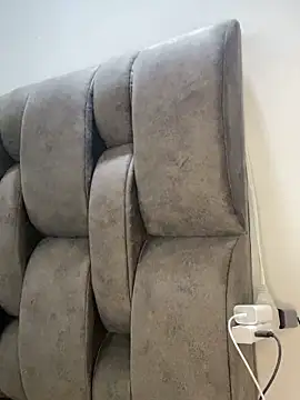 Snapshot of PUSHYLATE chatting on October 12, 2025, 5:06 am PUSHYLATE online show from October 12, 2025, 5:06 am