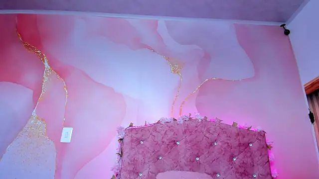 Khassia f32 online show from March 10, 2025, 5:07 pm