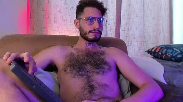 Snapshot of axel_giracr chatting on January 27, 2025, 3:39 pm axel giracr online show from January 27, 2025, 3:39 pm